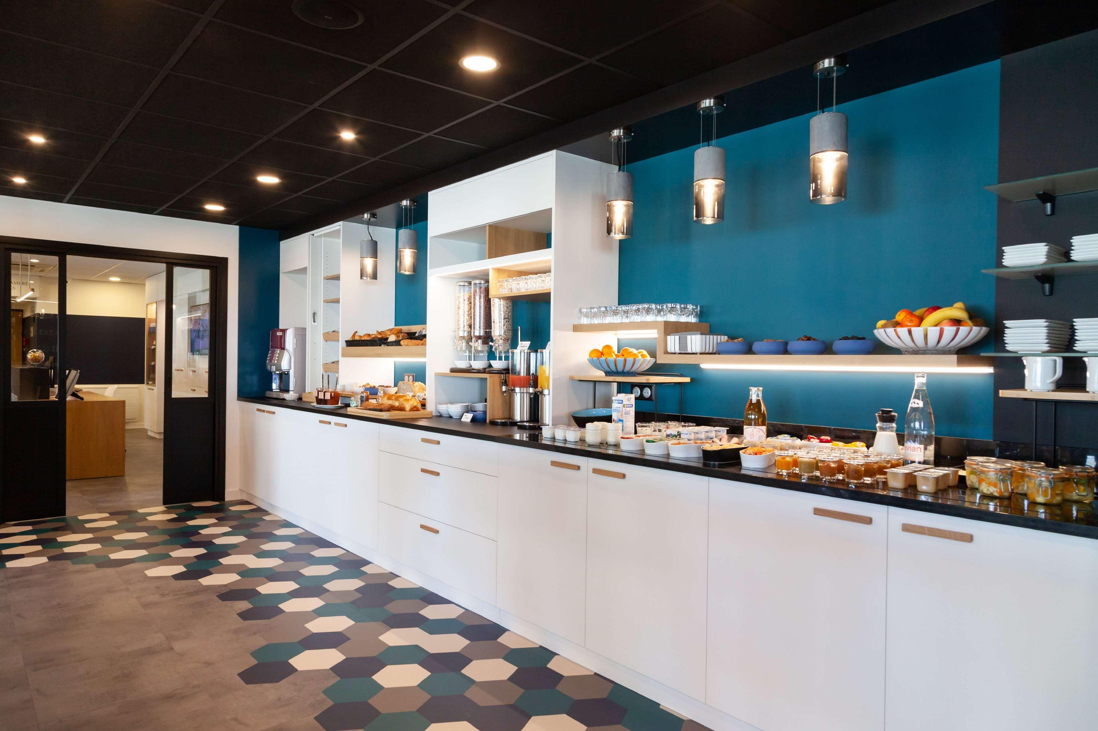 Kyriad Niort-Espace Mendesfrance Ngoại thất bức ảnh