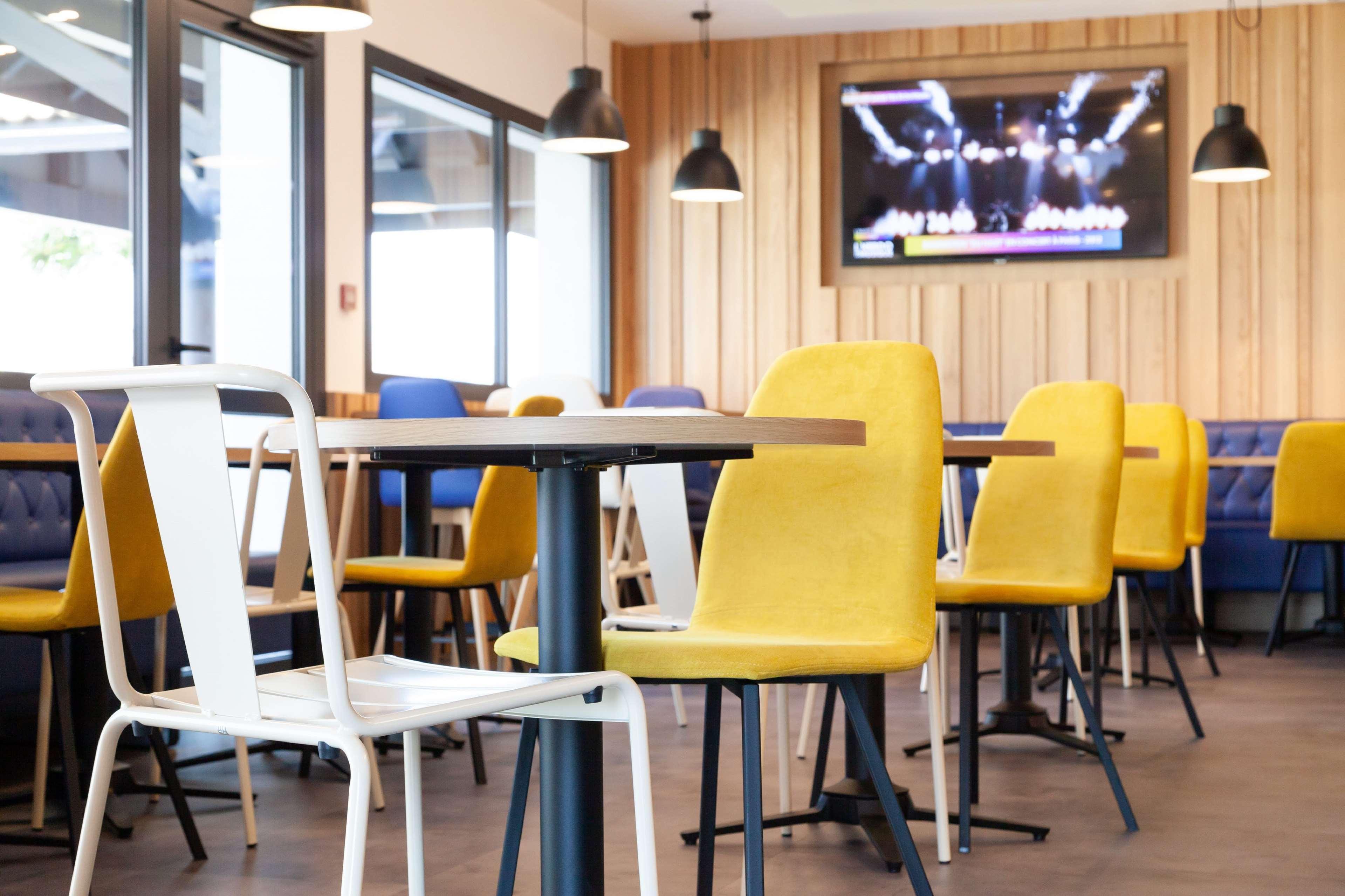 Kyriad Niort-Espace Mendesfrance Ngoại thất bức ảnh