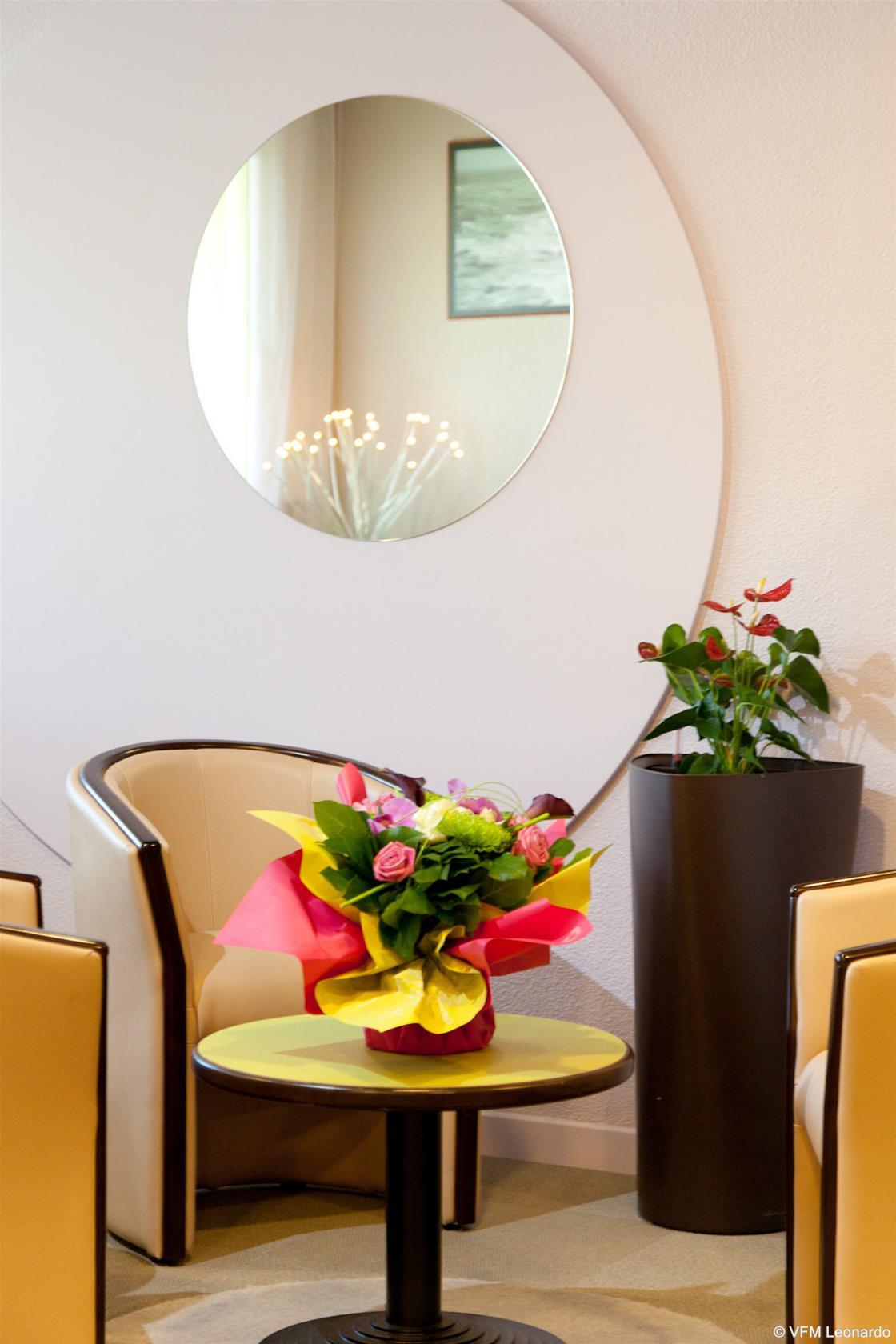 Kyriad Niort-Espace Mendesfrance Ngoại thất bức ảnh
