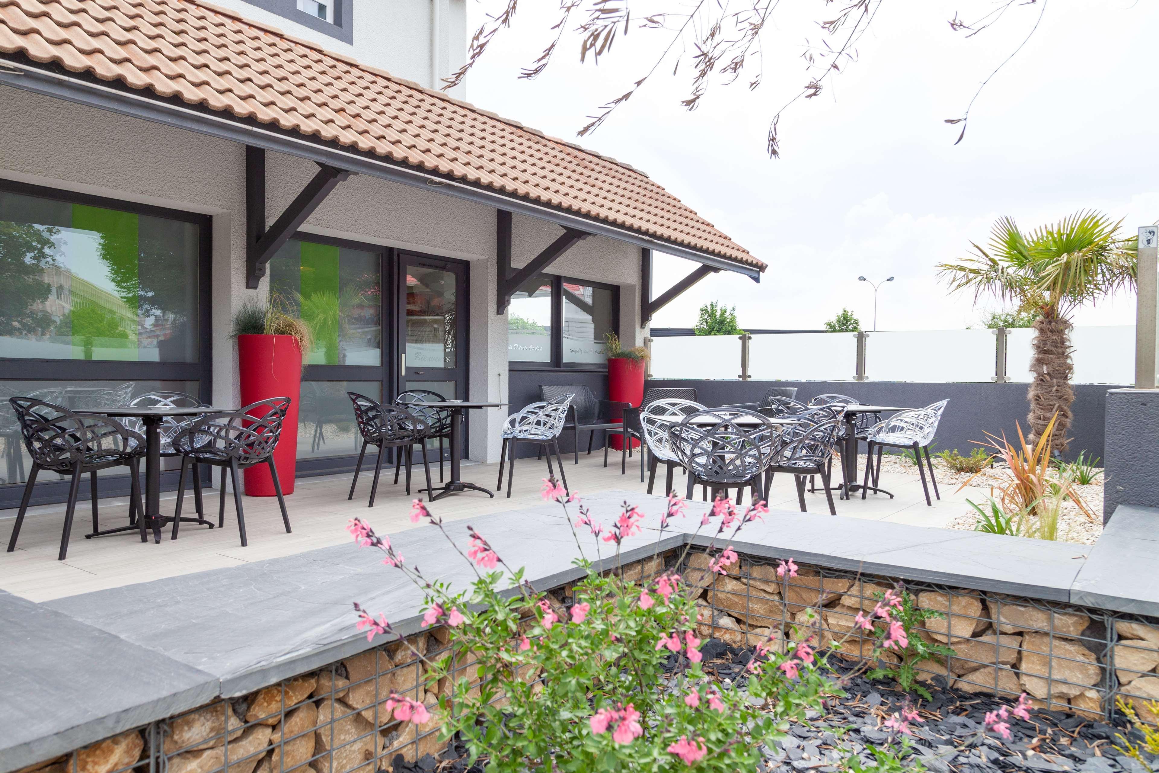 Kyriad Niort-Espace Mendesfrance Ngoại thất bức ảnh