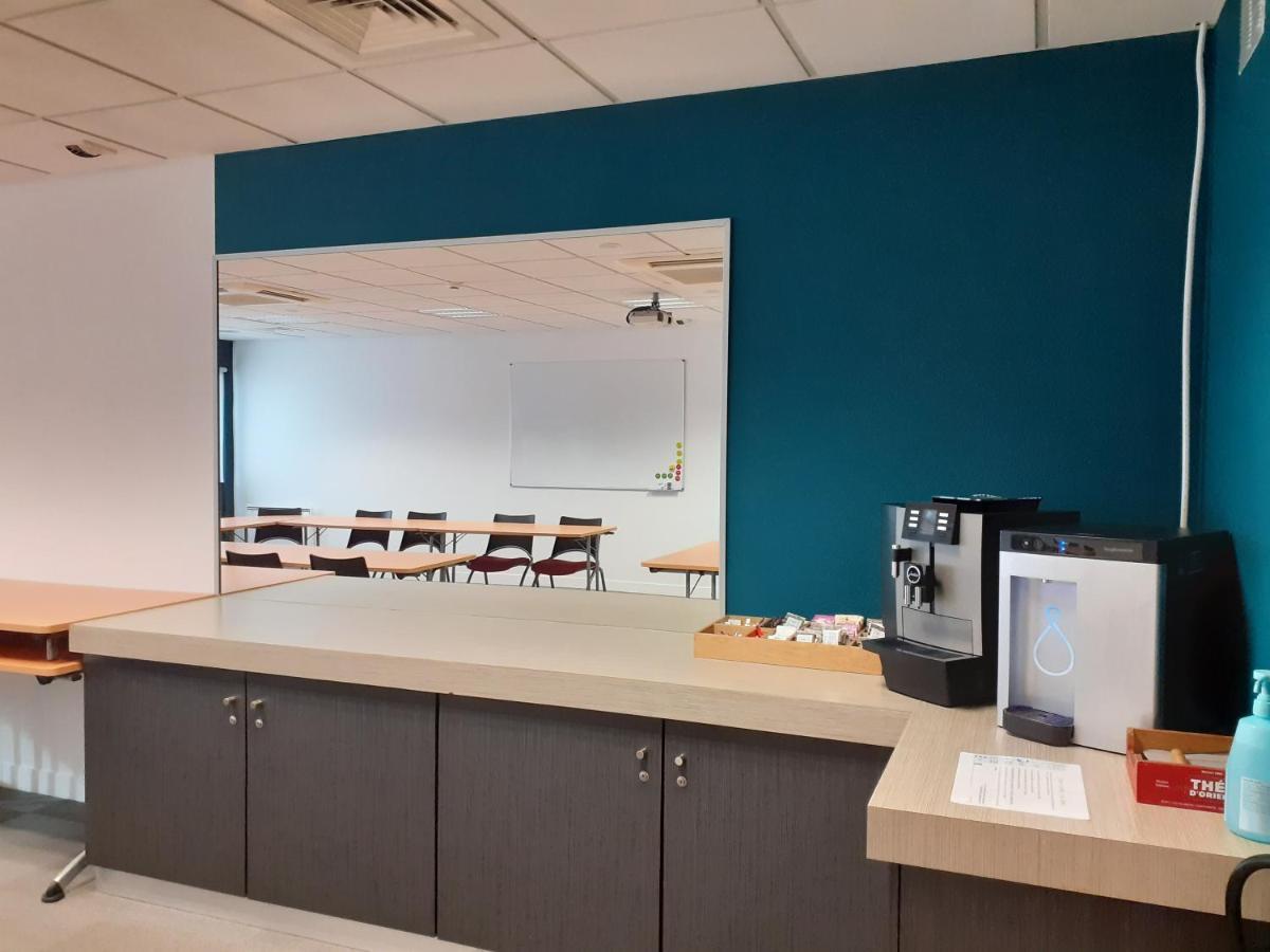 Kyriad Niort-Espace Mendesfrance Ngoại thất bức ảnh
