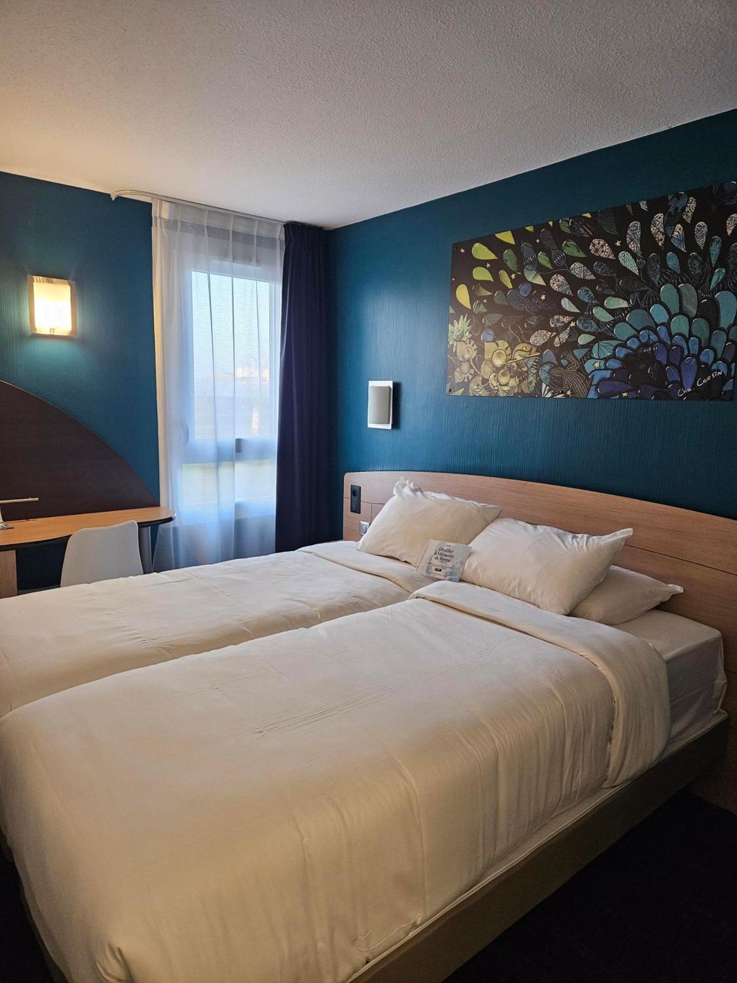 Kyriad Niort-Espace Mendesfrance Ngoại thất bức ảnh