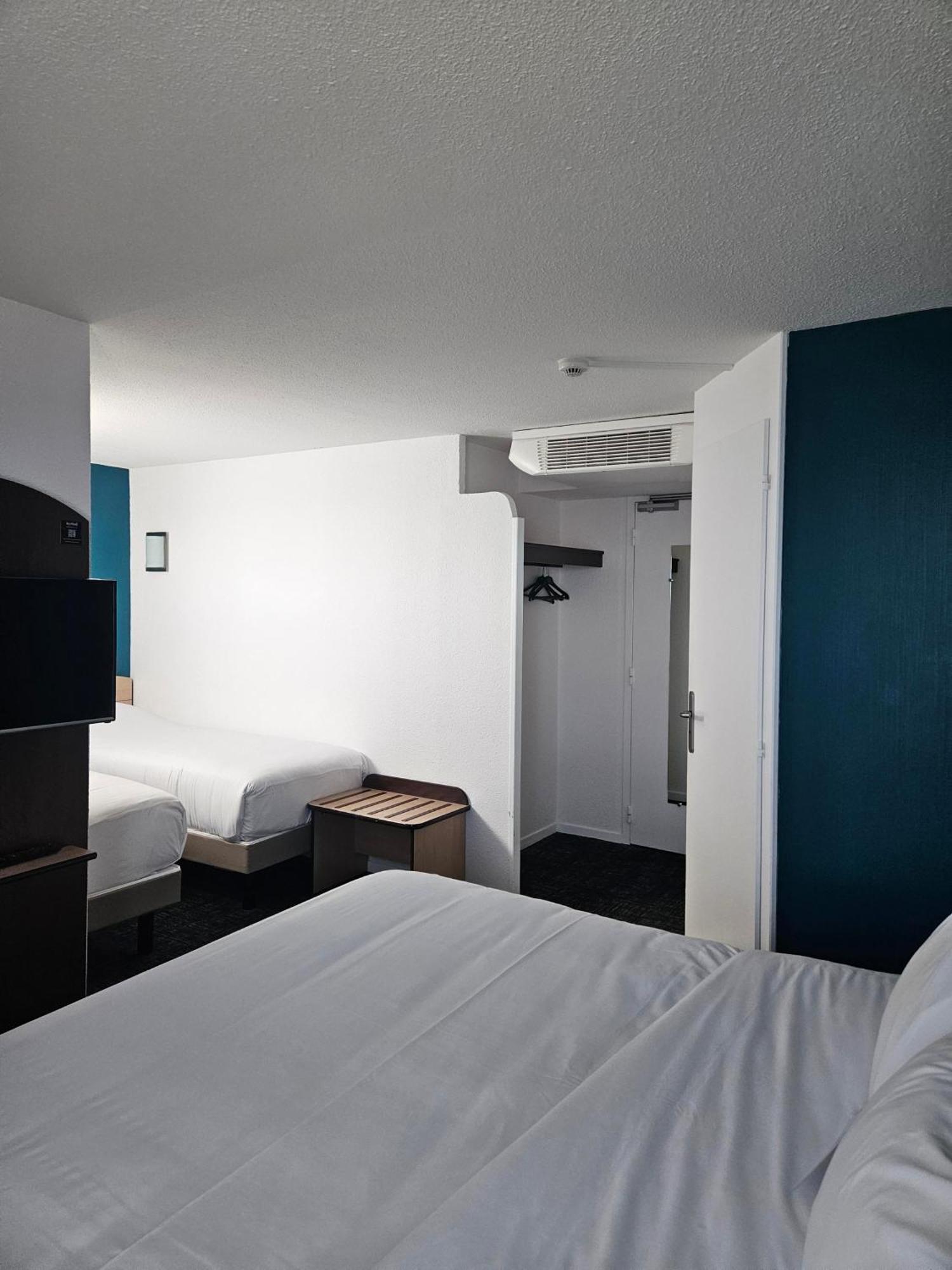 Kyriad Niort-Espace Mendesfrance Ngoại thất bức ảnh