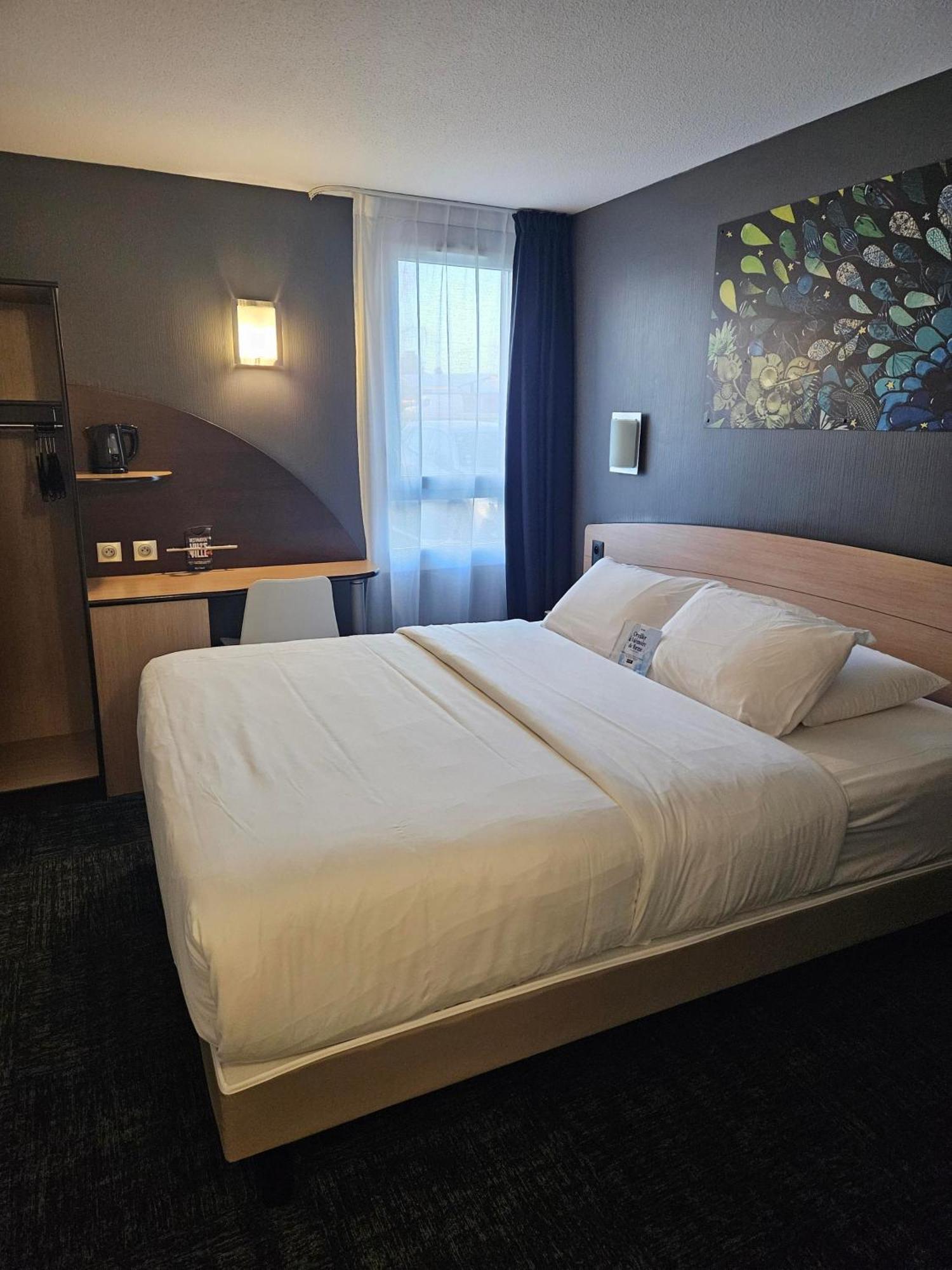 Kyriad Niort-Espace Mendesfrance Ngoại thất bức ảnh