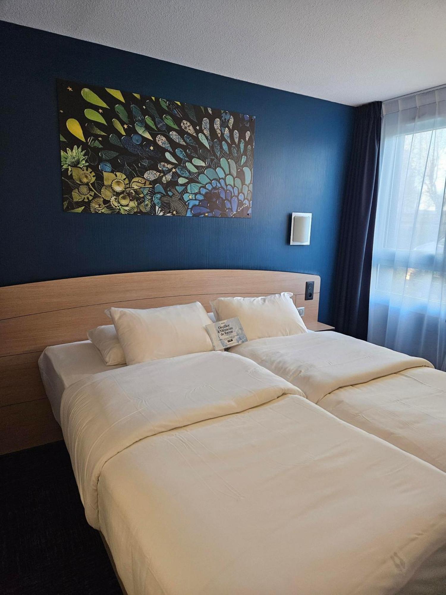 Kyriad Niort-Espace Mendesfrance Ngoại thất bức ảnh